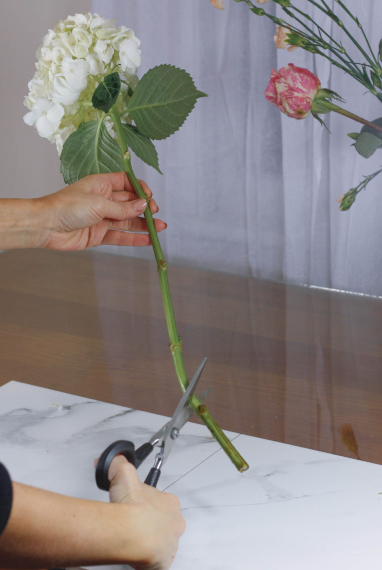 How to Arrange Flowers Like a Pro Part 1 Quartz & Leisure